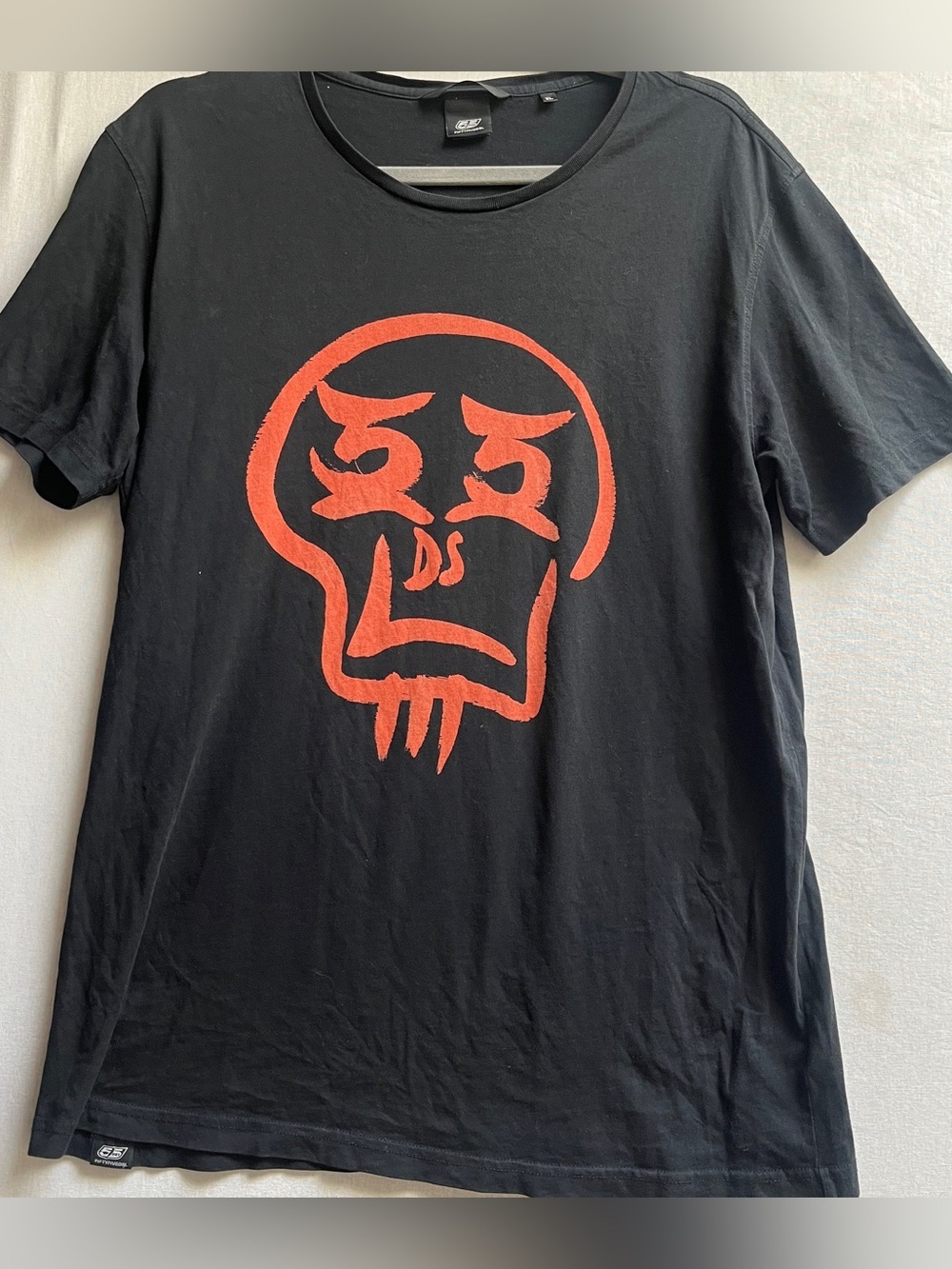 FiftyfiveDSL Graphic Skull Crewneck T-Shirt Black Red L